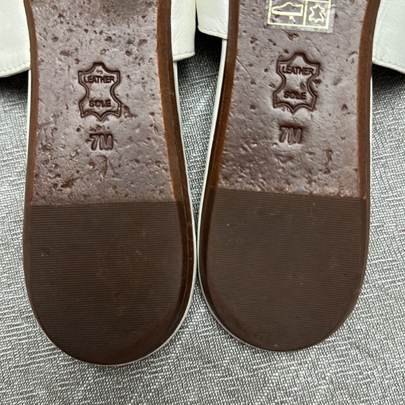 Tory Burch Sienna Flat Slide Mule Mestico in White - Picture 7 of 8